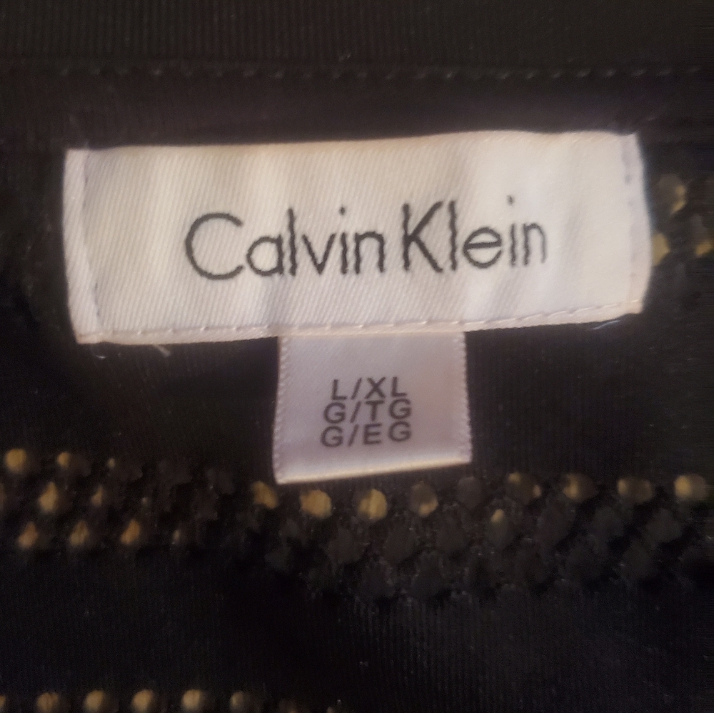 Calvin Klein - Picture 3 of 3
